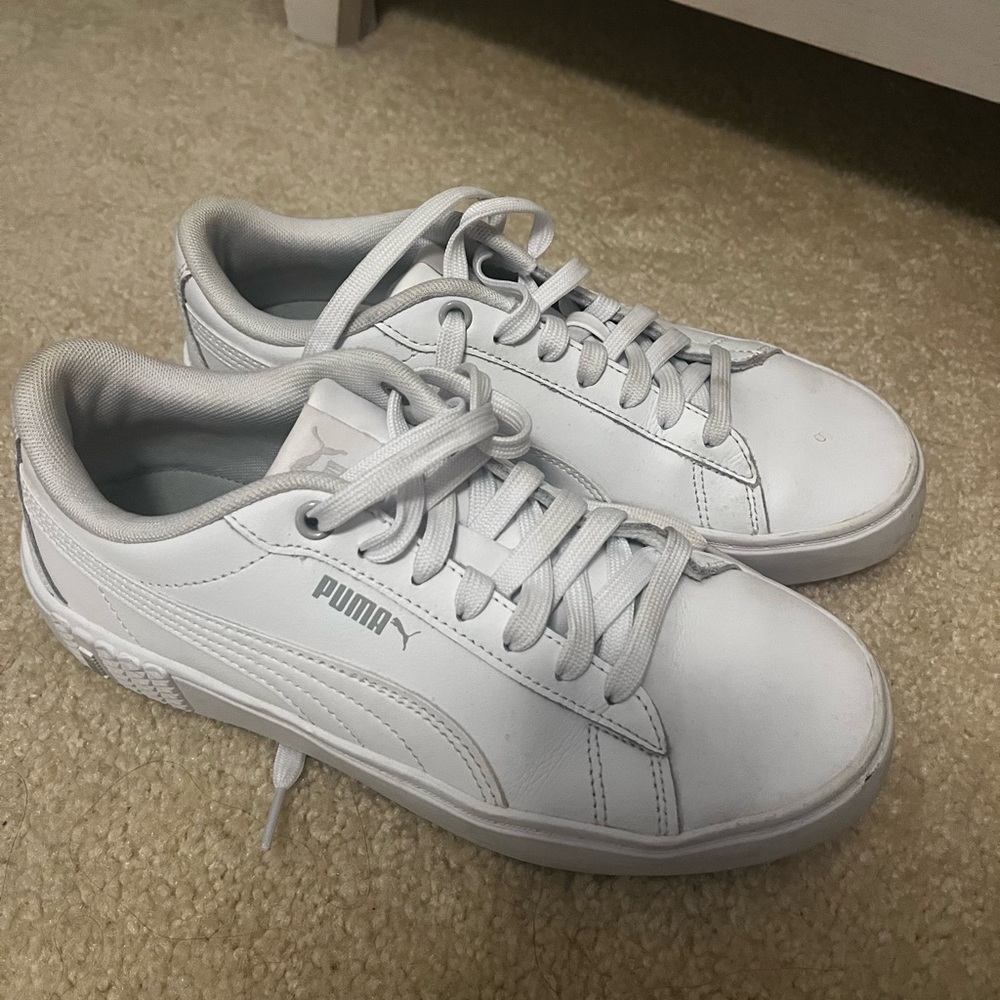 Puma Sneakers
